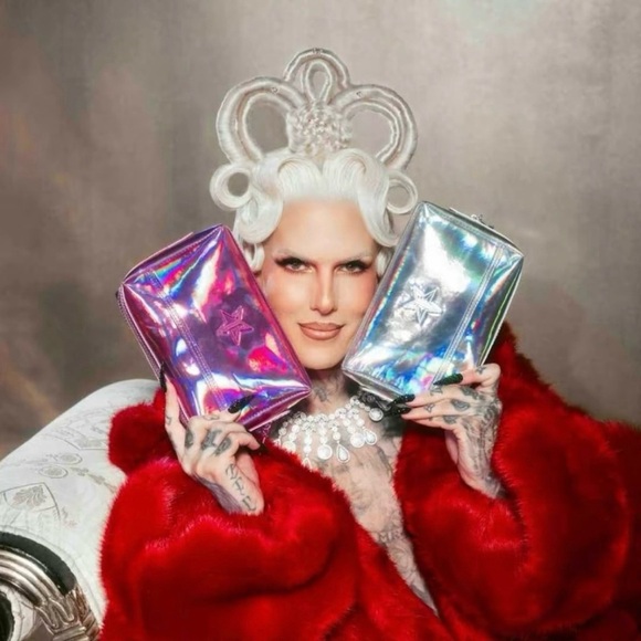 NWT Jeffree Star Winter Bag Iridescent Tone-on-Tone‎ Makeup Bag Pink Silver - Picture 1 of 6